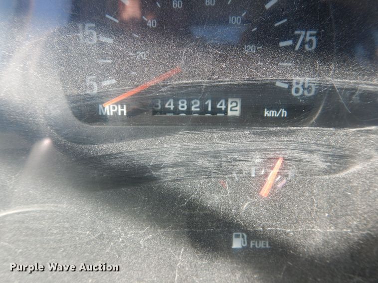 image for item DR5869 2002 Sterling L-Line semi truck