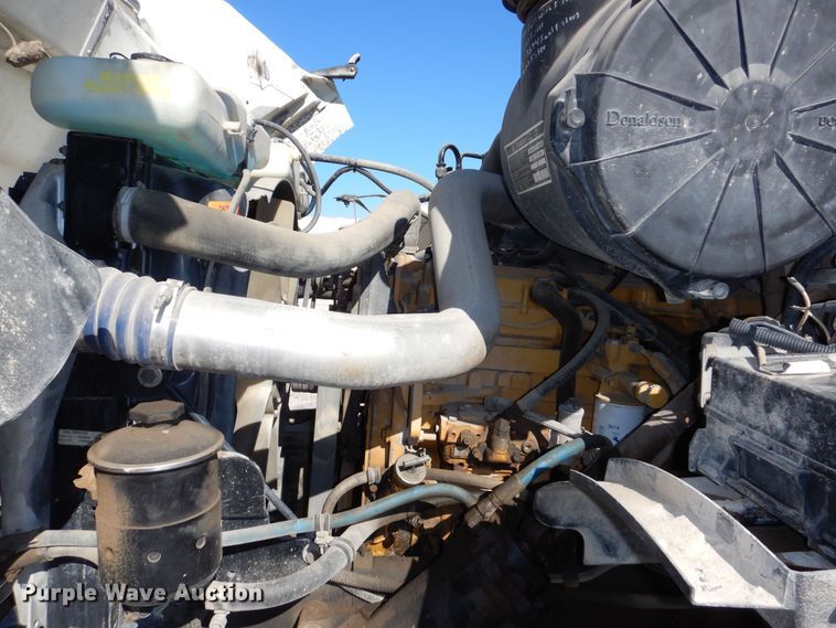 image for item DR5869 2002 Sterling L-Line semi truck