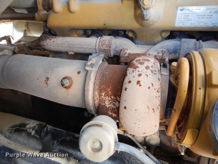 image for item DR5869 2002 Sterling L-Line semi truck