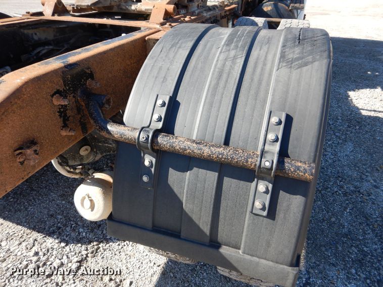 image for item DR5869 2002 Sterling L-Line semi truck