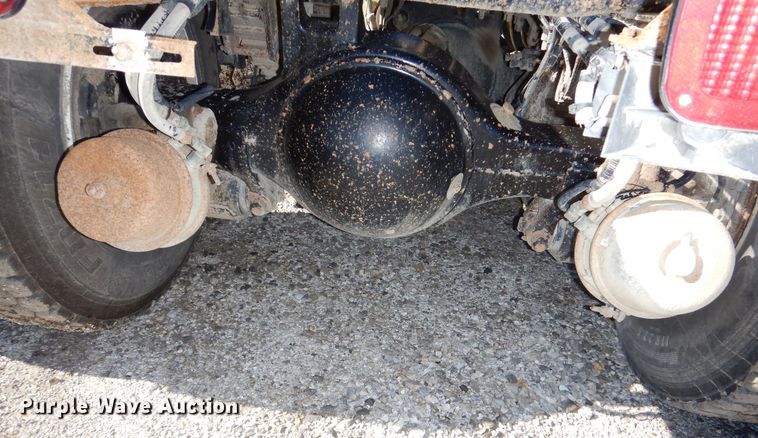 image for item DR5869 2002 Sterling L-Line semi truck