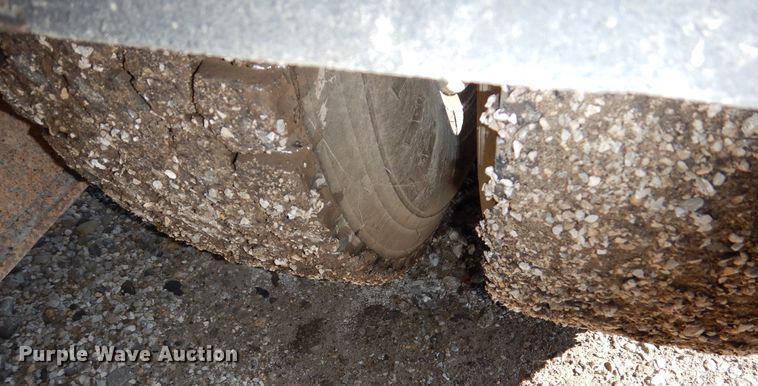 image for item DR5869 2002 Sterling L-Line semi truck