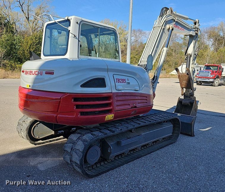 image for item DR5874 2013 Takeuchi TB285  mini excavator