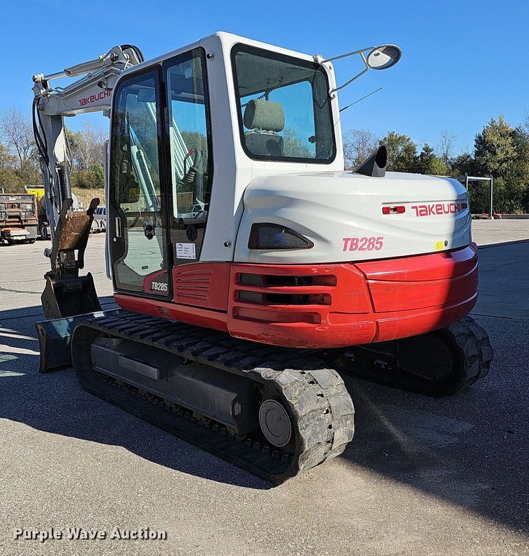 image for item DR5874 2013 Takeuchi TB285  mini excavator