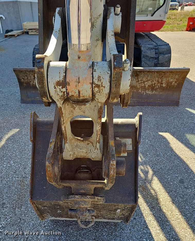 image for item DR5874 2013 Takeuchi TB285  mini excavator