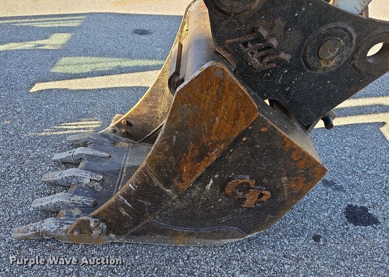 image for item DR5874 2013 Takeuchi TB285  mini excavator