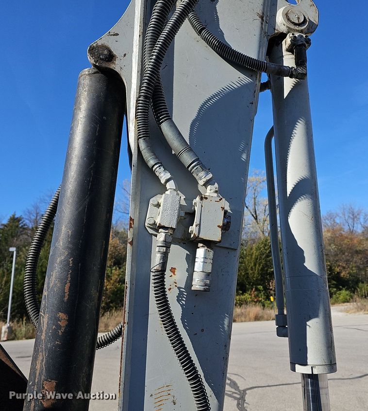 image for item DR5874 2013 Takeuchi TB285  mini excavator