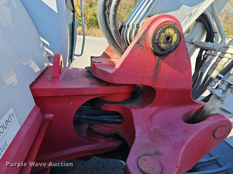 image for item DR5874 2013 Takeuchi TB285  mini excavator