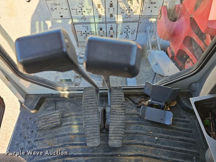 image for item DR5874 2013 Takeuchi TB285  mini excavator