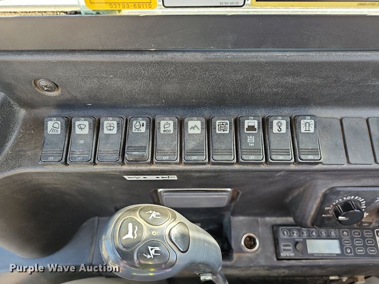 image for item DR5874 2013 Takeuchi TB285  mini excavator