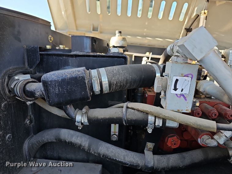 image for item DR5874 2013 Takeuchi TB285  mini excavator