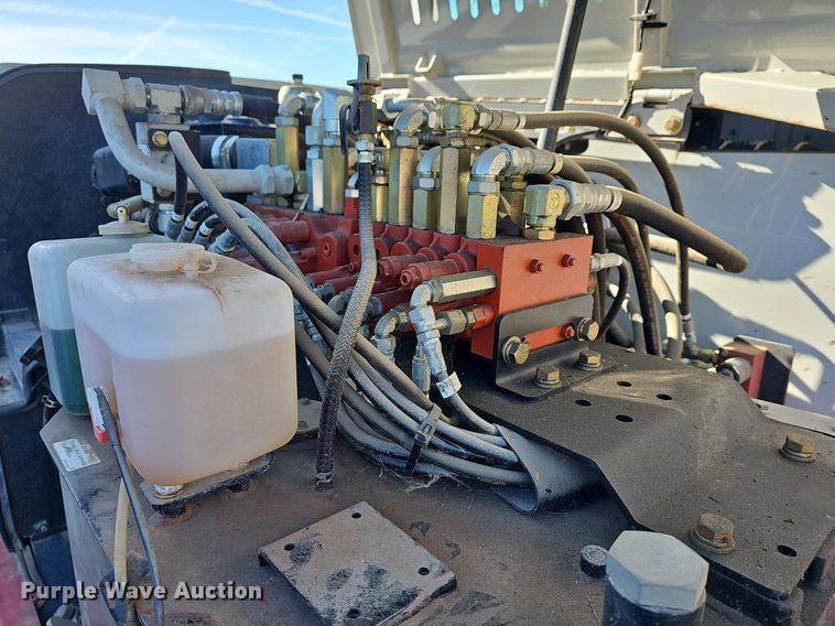 image for item DR5874 2013 Takeuchi TB285  mini excavator