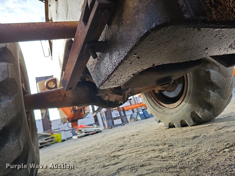 image for item DS5641 1969 Caterpillar 930  wheel loader