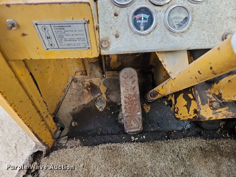 image for item DS5641 1969 Caterpillar 930  wheel loader