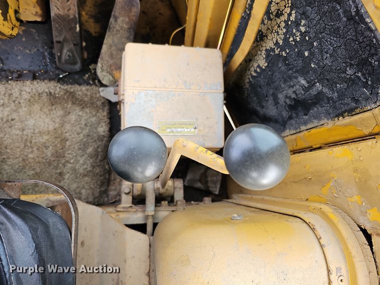 image for item DS5641 1969 Caterpillar 930  wheel loader