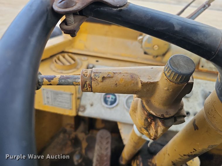 image for item DS5641 1969 Caterpillar 930  wheel loader