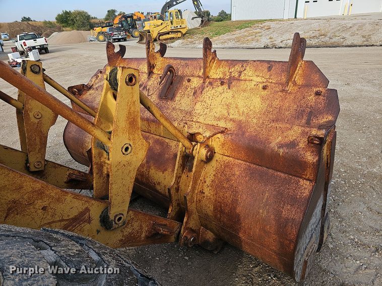 image for item DS5641 1969 Caterpillar 930  wheel loader