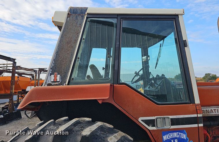 image for item DS5642 1978 International 1086  tractor