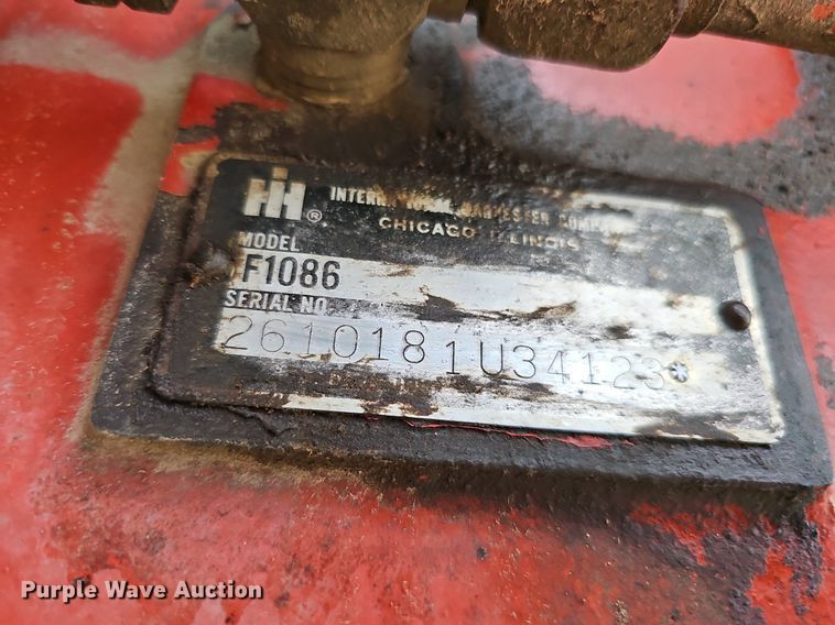 image for item DS5642 1978 International 1086  tractor