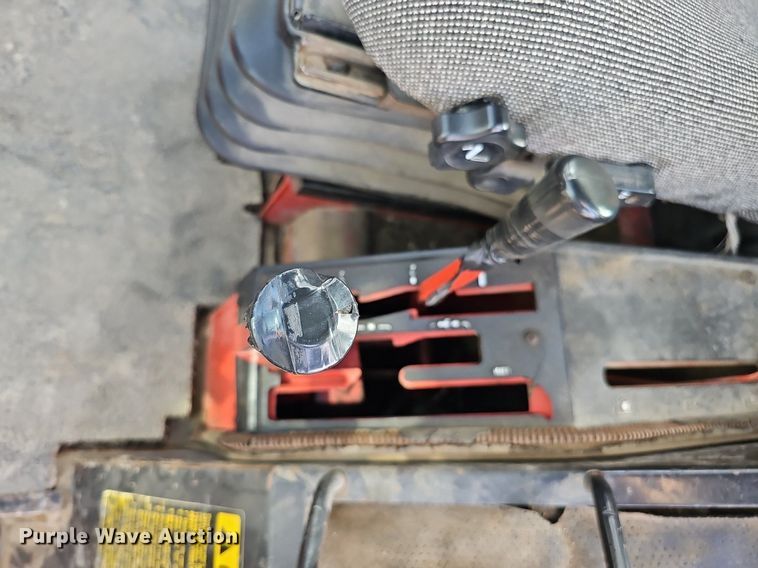 image for item DS5642 1978 International 1086  tractor