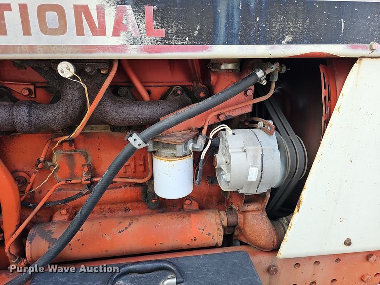 image for item DS5642 1978 International 1086  tractor