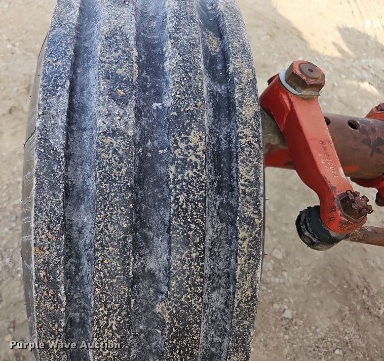 image for item DS5642 1978 International 1086  tractor