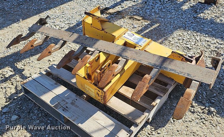 image for item DS5645 Motor grader attachments