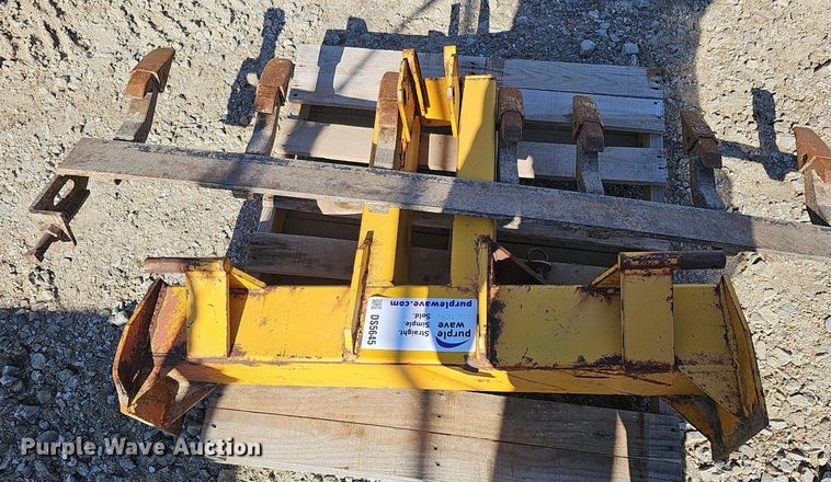 image for item DS5645 Motor grader attachments