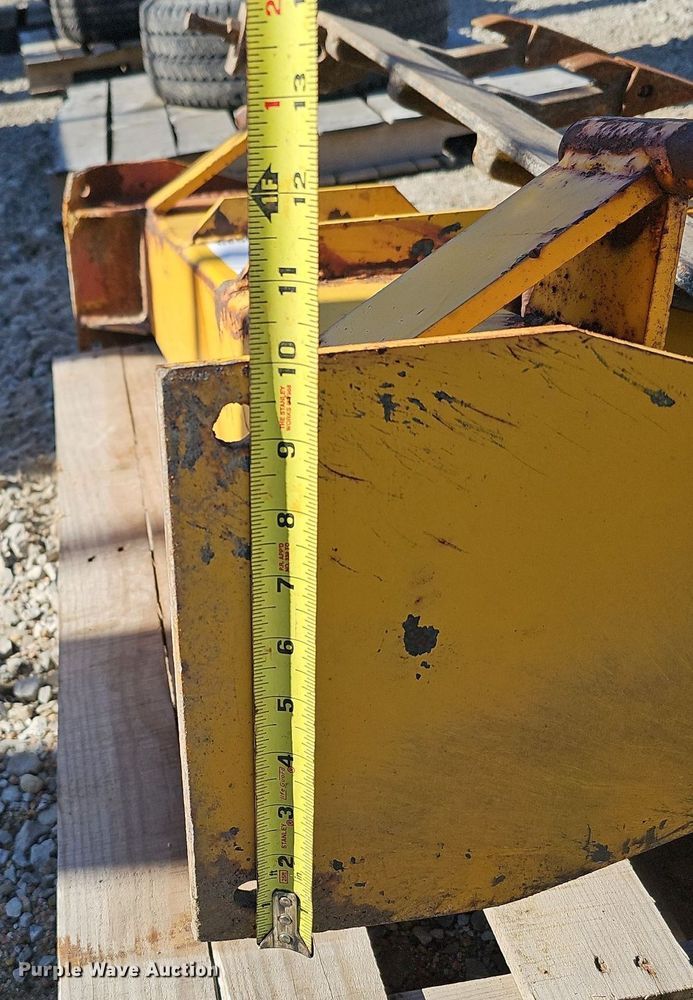 image for item DS5645 Motor grader attachments