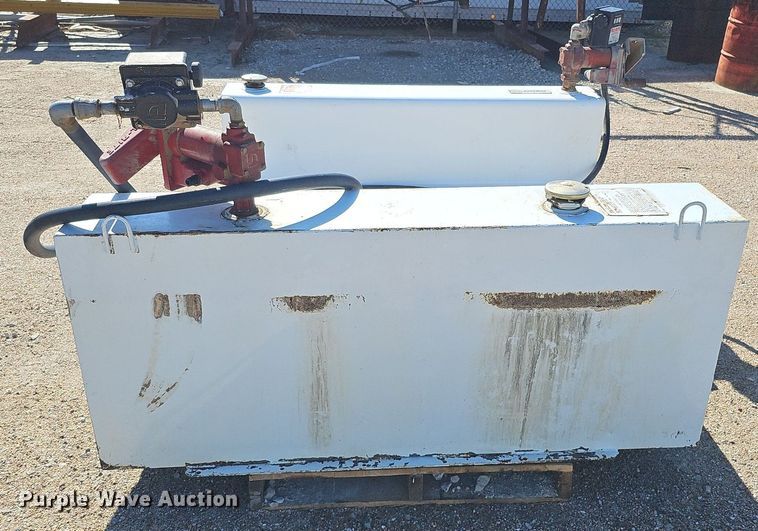 image for item DS5646 (2) fuel tanks