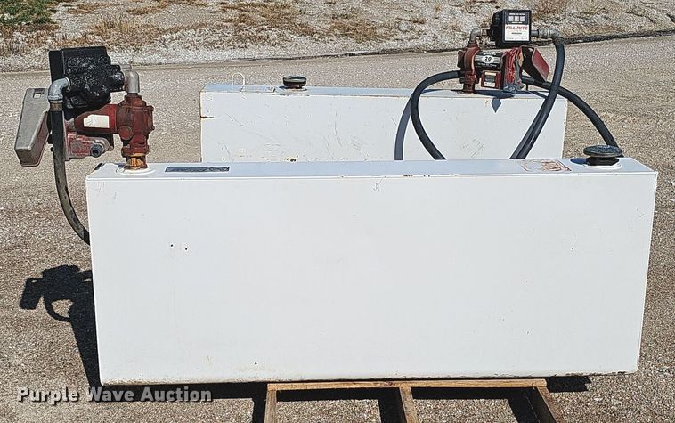 image for item DS5646 (2) fuel tanks