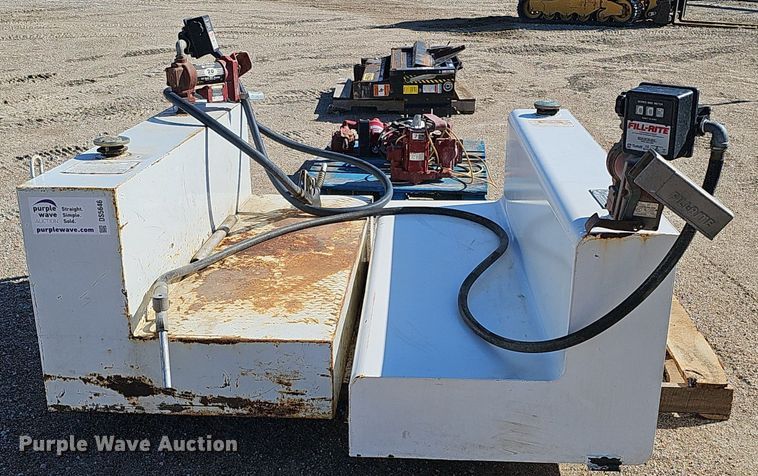 image for item DS5646 (2) fuel tanks