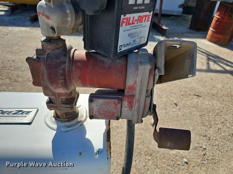 image for item DS5646 (2) fuel tanks