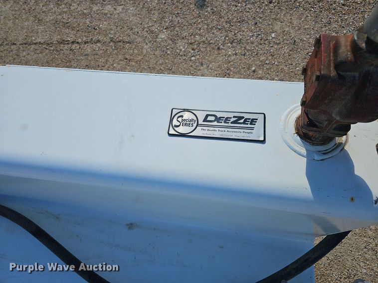 image for item DS5646 (2) fuel tanks