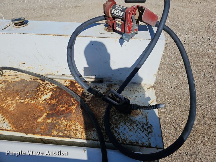 image for item DS5646 (2) fuel tanks