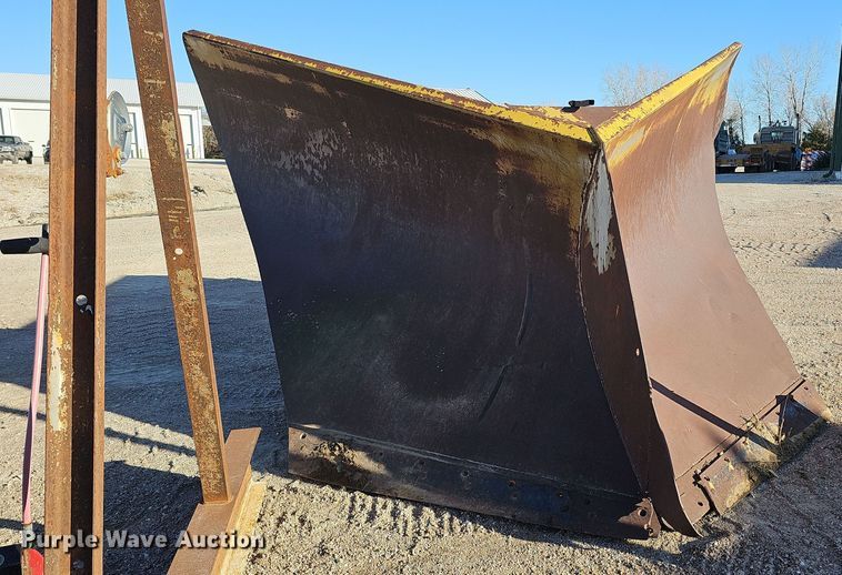 image for item DS5693 148" W V-plow