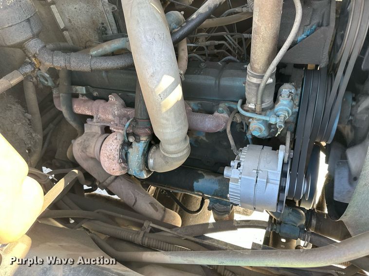 image for item HQ9004 1982 International Paystar 5000  tank truck