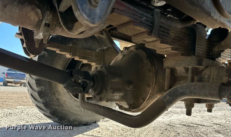 image for item HQ9004 1982 International Paystar 5000  tank truck