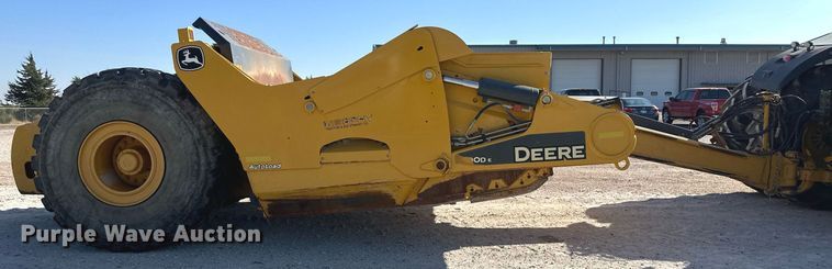 image for item IU9053 2015 John Deere 2010DE Auto Load Scraper  scraper