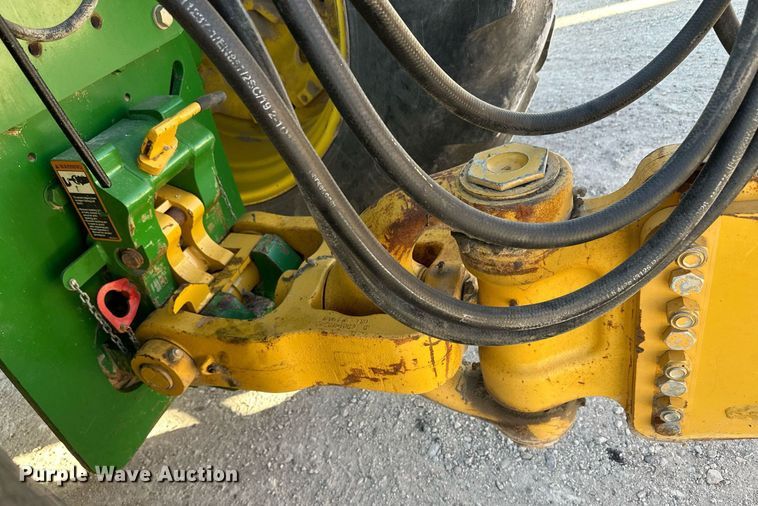 image for item IU9053 2015 John Deere 2010DE Auto Load Scraper  scraper