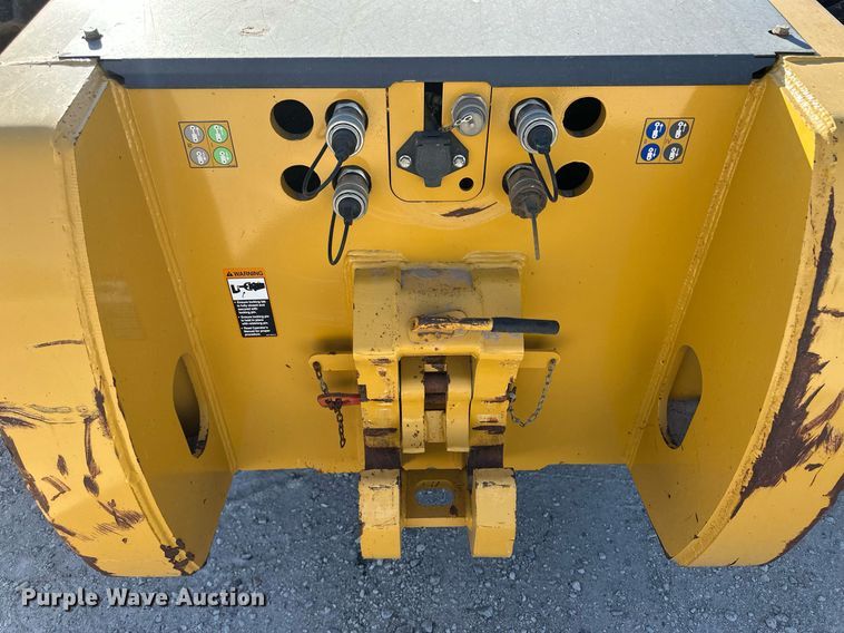 image for item IU9053 2015 John Deere 2010DE Auto Load Scraper  scraper