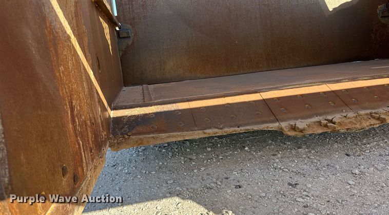 image for item IU9053 2015 John Deere 2010DE Auto Load Scraper  scraper