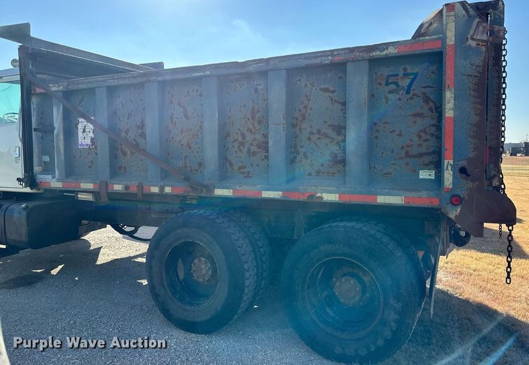 image for item IU9054 1998 International 2554  dump truck