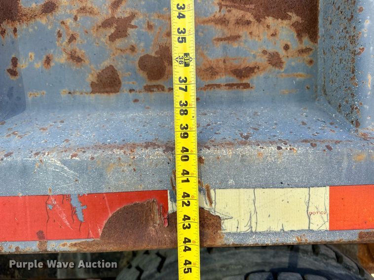 image for item IU9054 1998 International 2554  dump truck