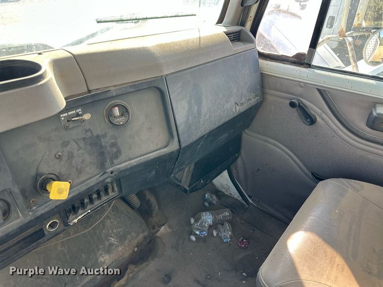 image for item IU9054 1998 International 2554  dump truck