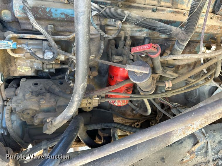 image for item IU9054 1998 International 2554  dump truck