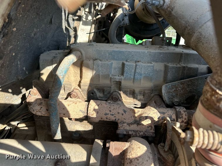 image for item IU9054 1998 International 2554  dump truck