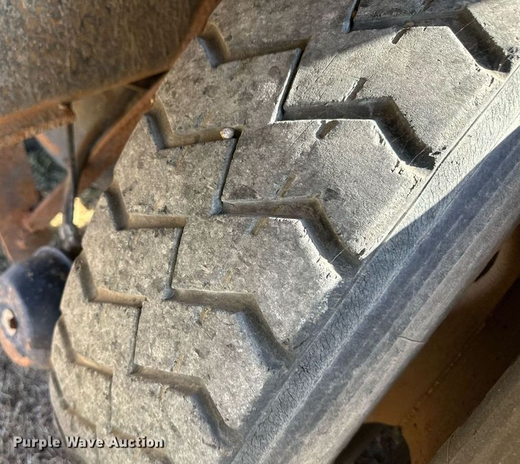 image for item IU9054 1998 International 2554  dump truck