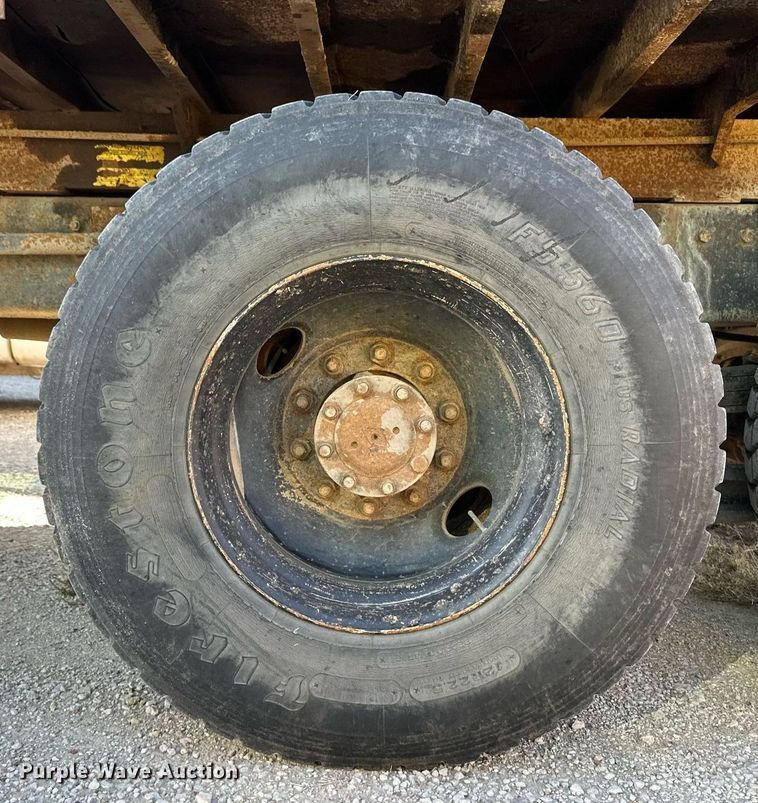 image for item IU9054 1998 International 2554  dump truck