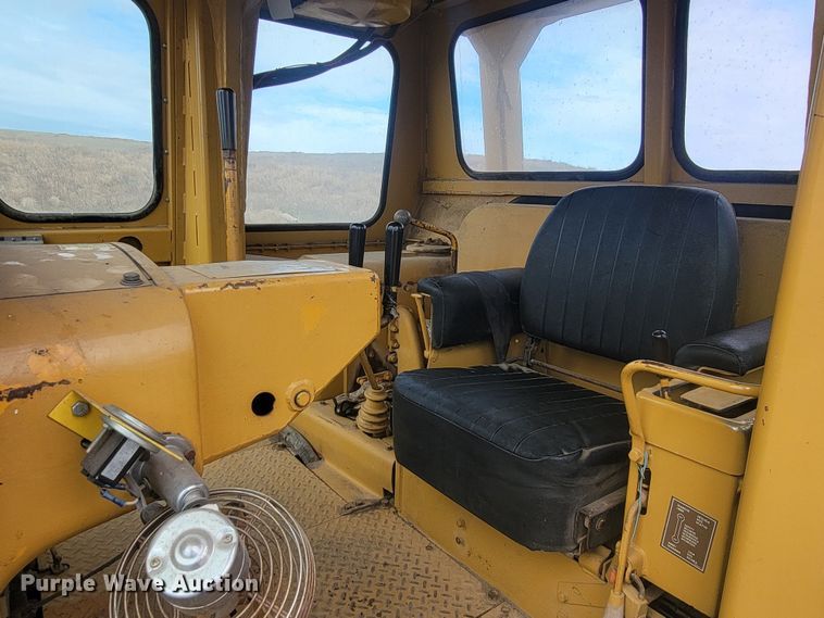 image for item JG9628 1972 Caterpillar D8H  dozer